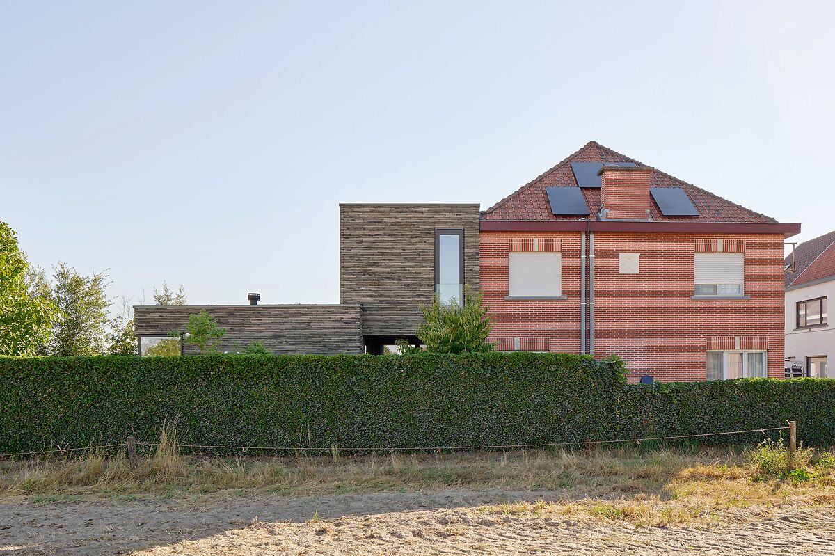 BURG 1